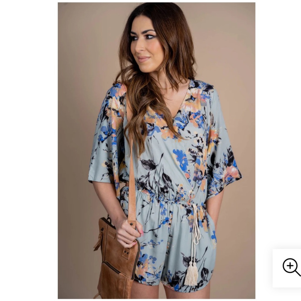 159 Umgee Floral Romper Cottagecore Boho Tie Waist Flowy Shorts Green Blue Small